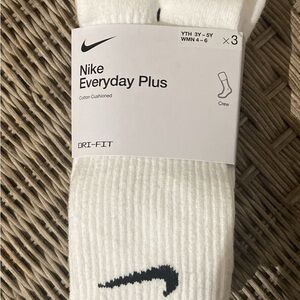 Nike Everyday Plus White Crew Socks with Black Logo